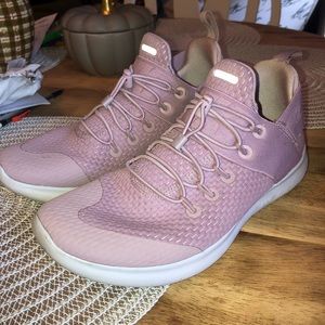 Women’s Nike shoes